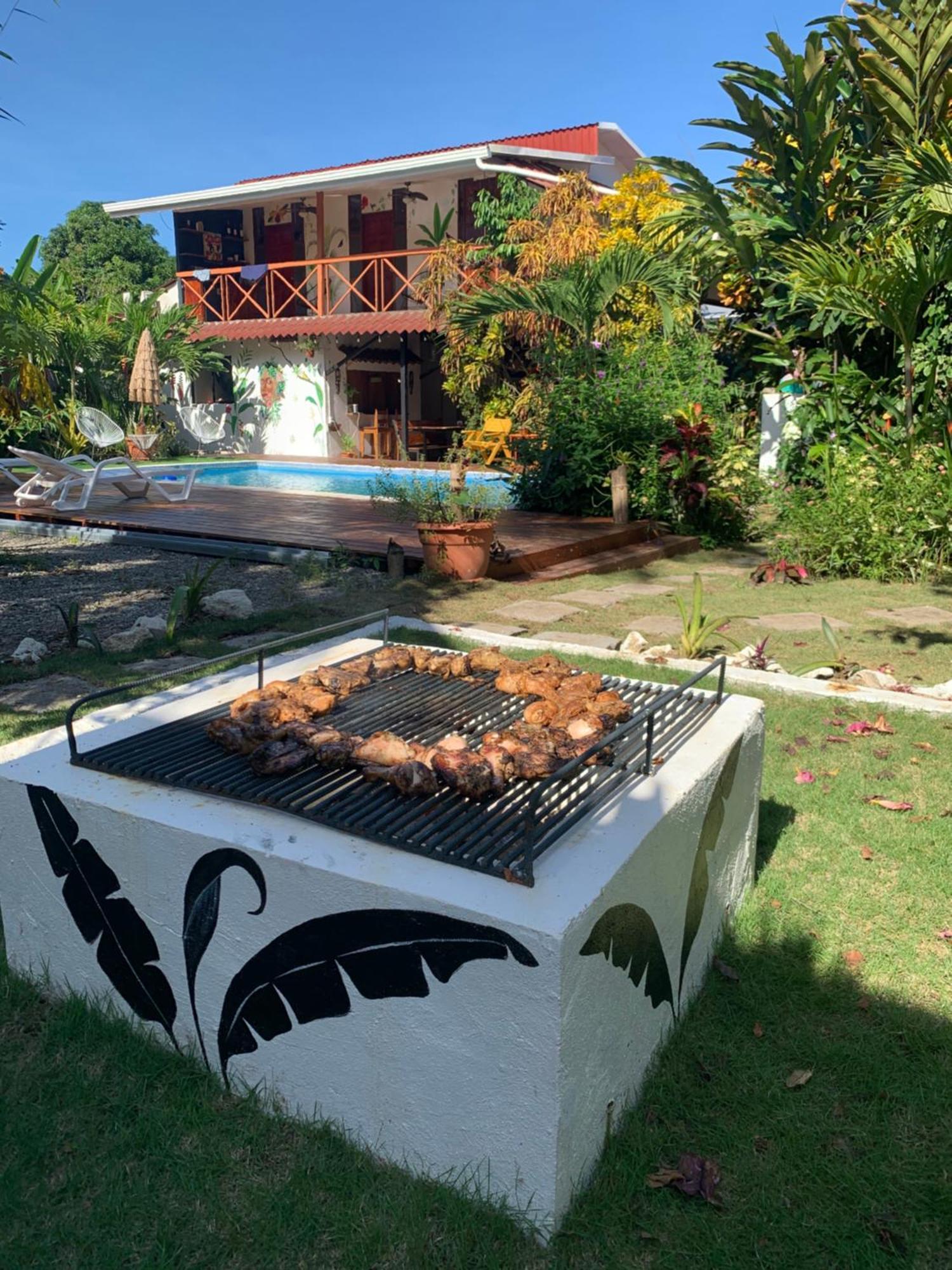 Mecca Otel Puerto Viejo de Talamanca Dış mekan fotoğraf